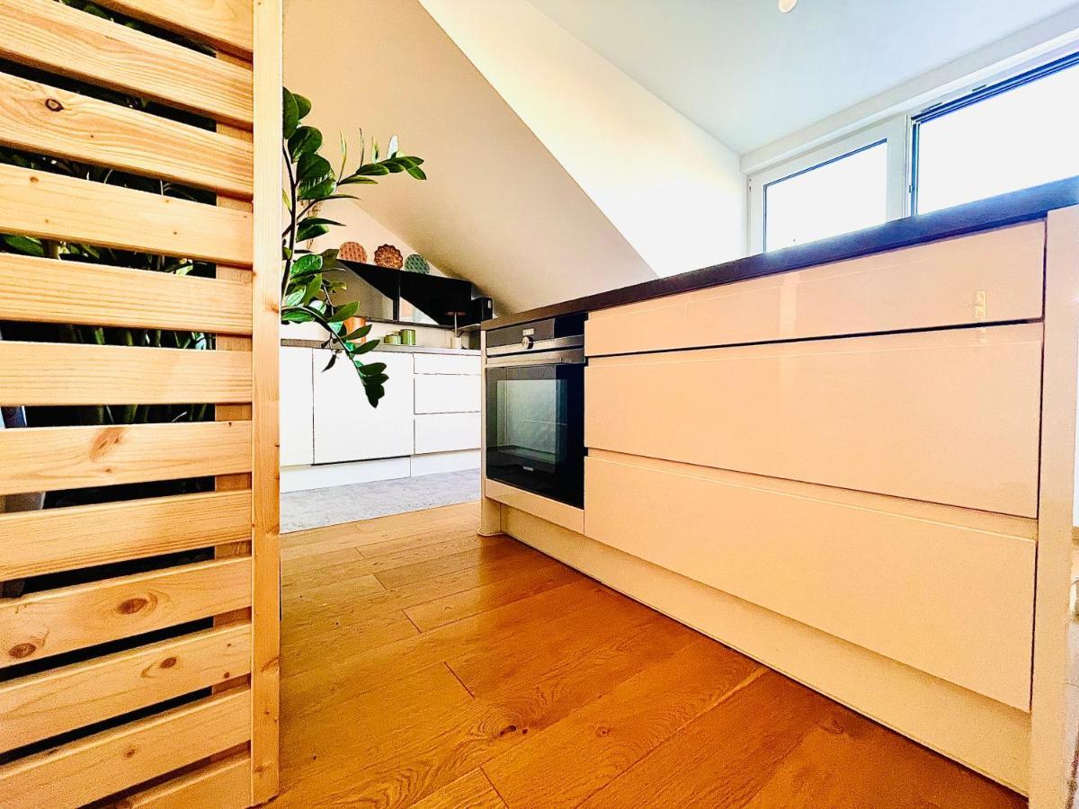 Residence Lereve Wina Bagian luar foto
